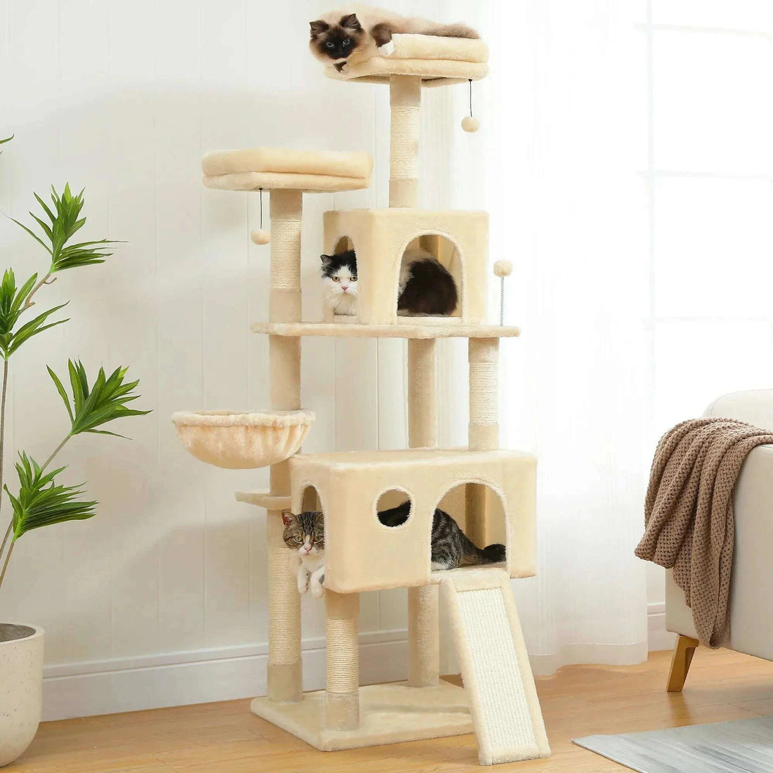 Arbre à chat XXL élégant et fonctionnel — vue de côté