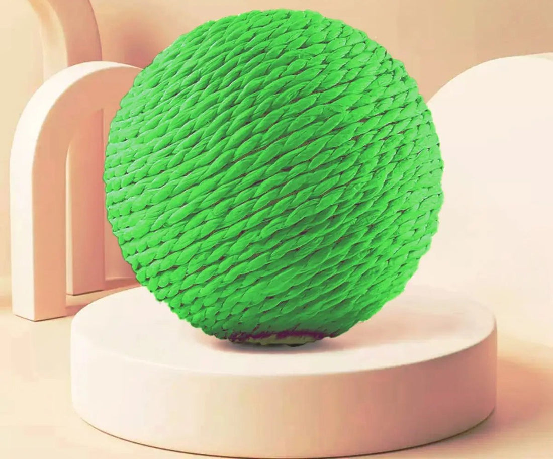 Sisal scratching ball for cats, green