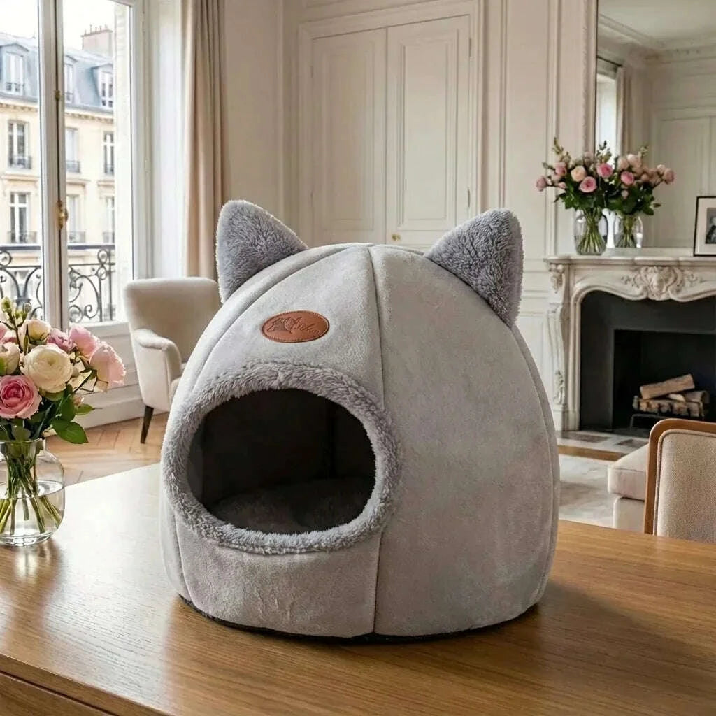 Igloo douillet pour chat en gris — en situation