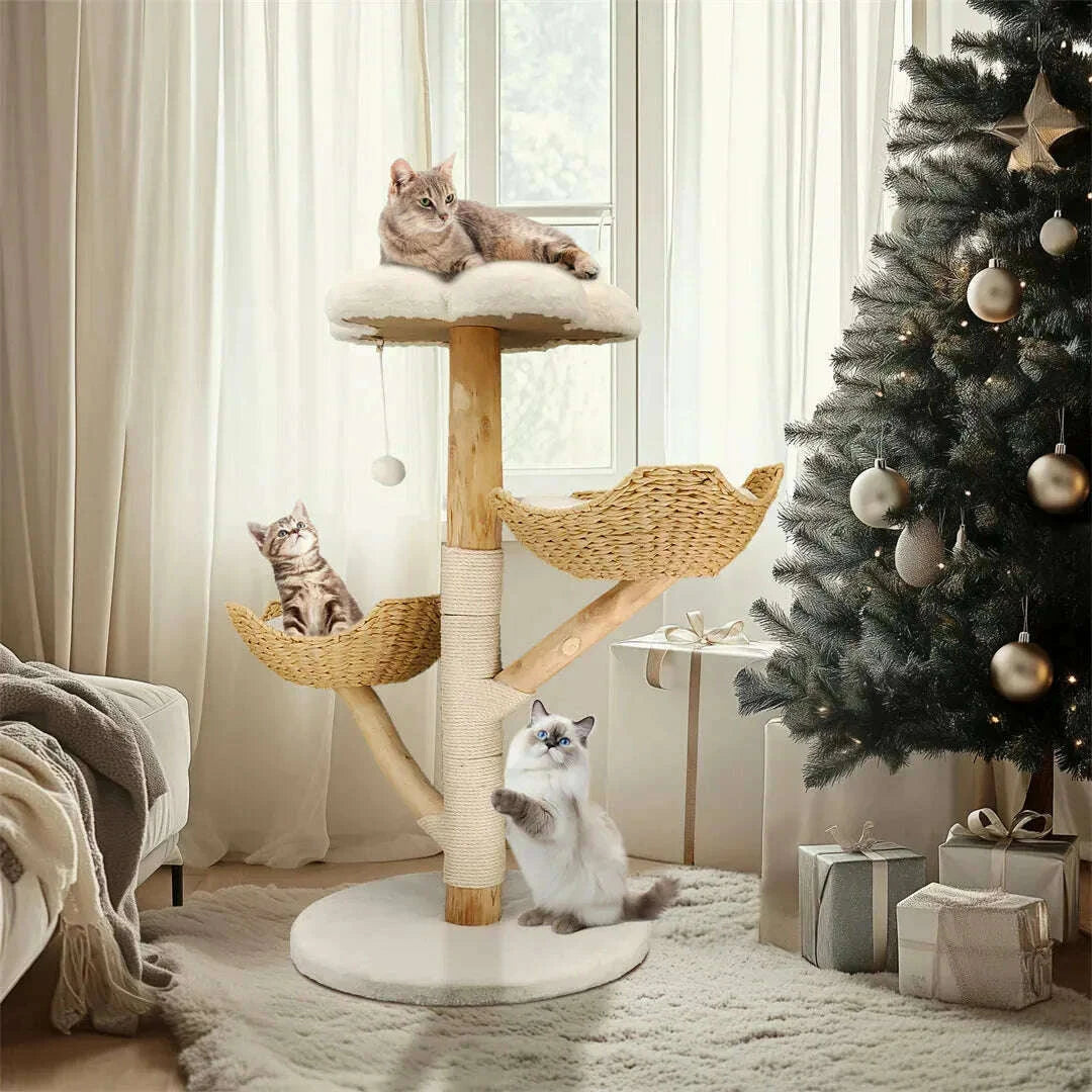 Arbre à chat en bois massif avec paniers tressés — vue d'ensemble