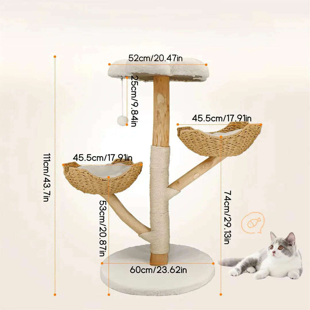 Arbre à chat en bois massif avec paniers tressés — en situation