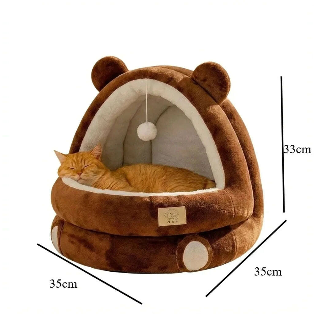 Maison pour chat au design inspiré d'un ours — vue en perspective