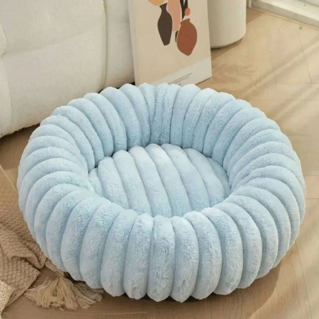 Panier rond pour chat bleu clair — vue zoom