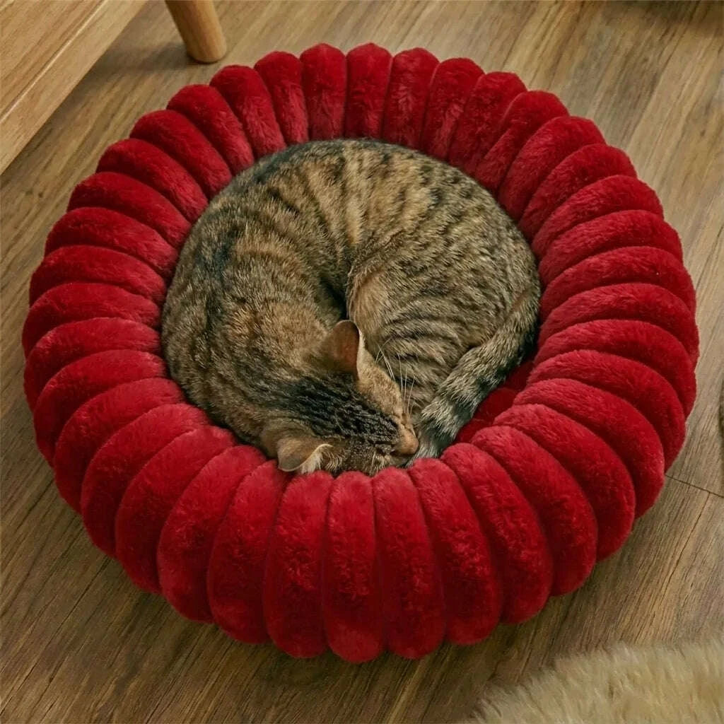 Panier rond rouge pour chat — vue de côté