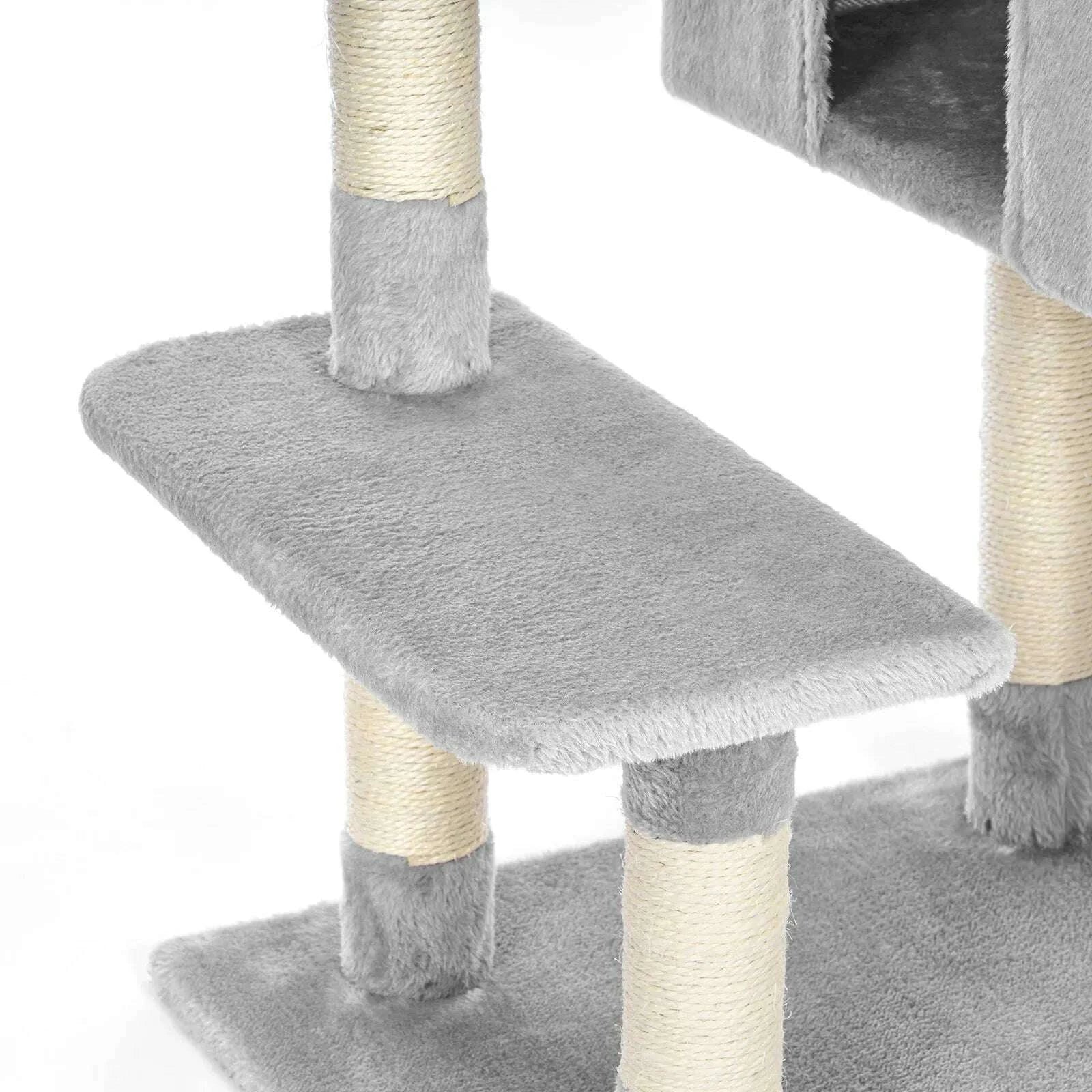 Petit arbre à chat compact — en situation