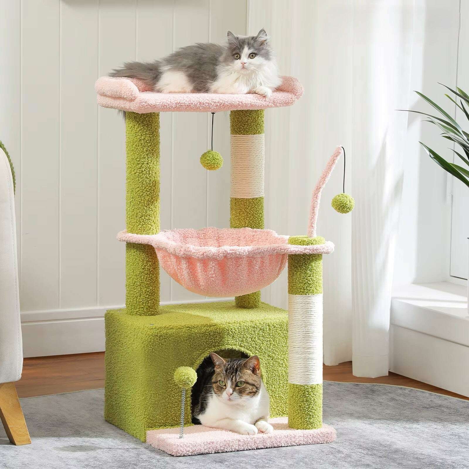 Petit arbre à chat compact et design — vue en perspective